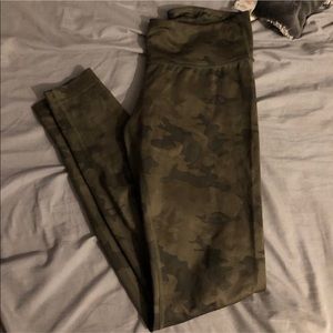Lululemon camo full on luxtrene